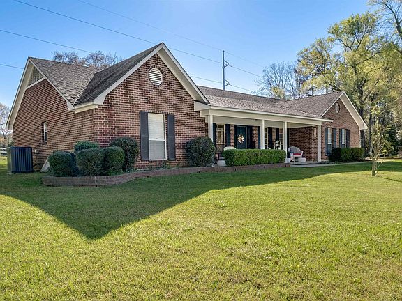 3rd image of 312 Southhill Rd