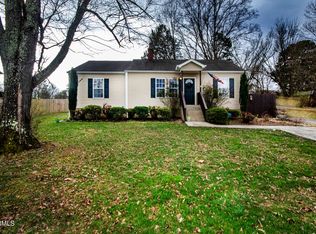 4411 Pleasant Ridge Rd, Knoxville, TN 37912