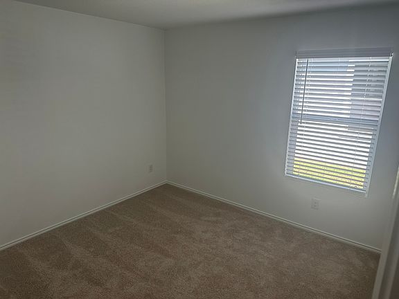 4th image of 3420 Flicker Ln