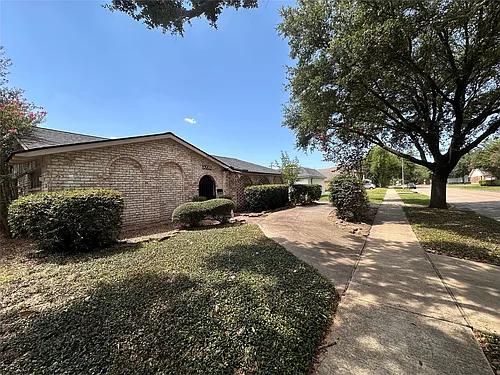 10902 Bob White Dr Photo 1