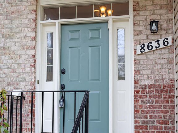 3rd image of 8636 Delcris Dr