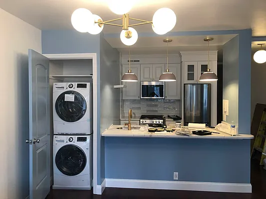 Rented by City Connections Realty | media 15