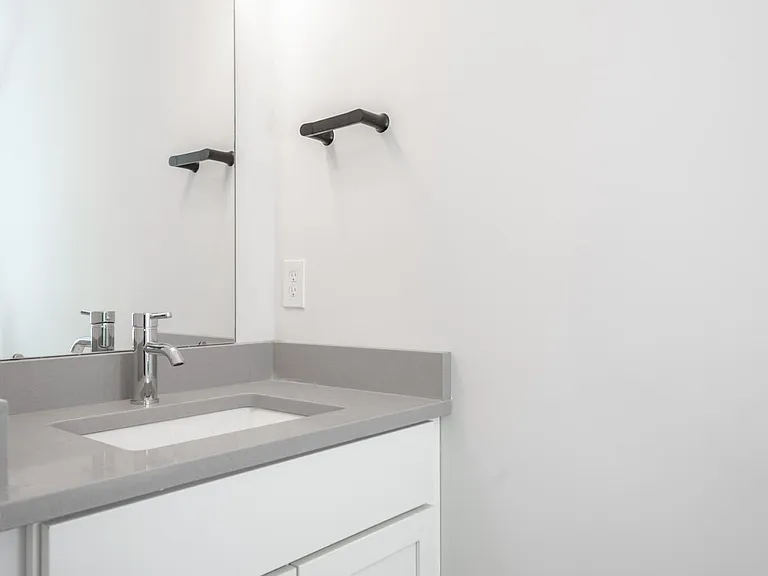 1022 E Rich St — Photo 8