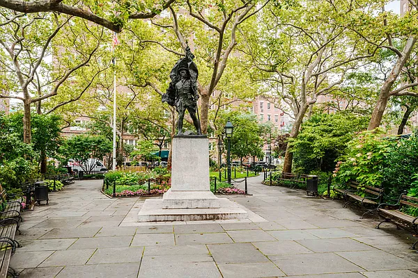 Rented by Balen Real Estate, LLC | media 7