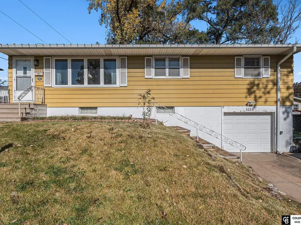 3226 Willow St, Bellevue, NE 68147