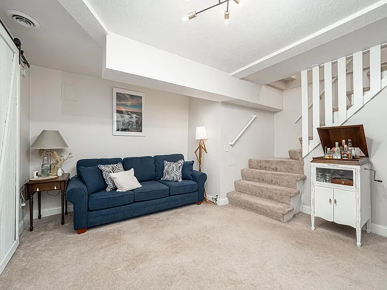 2701 Fremont Ave S #1 — Photo 20