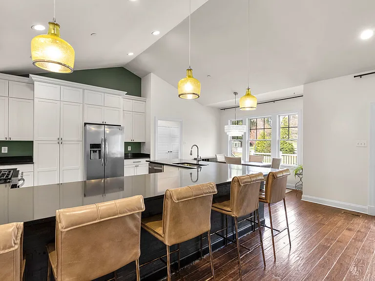 17601 Crystal Spring Ter — Photo 9