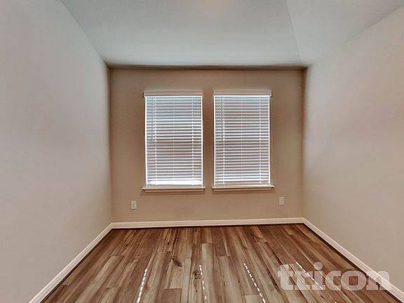 5th image of 13548 Paxton Blvd