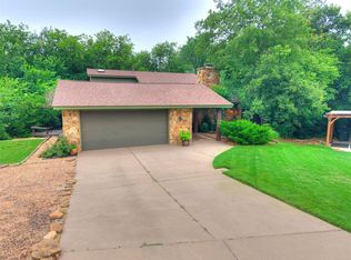 601 Holly Dr, Edmond, OK 73034