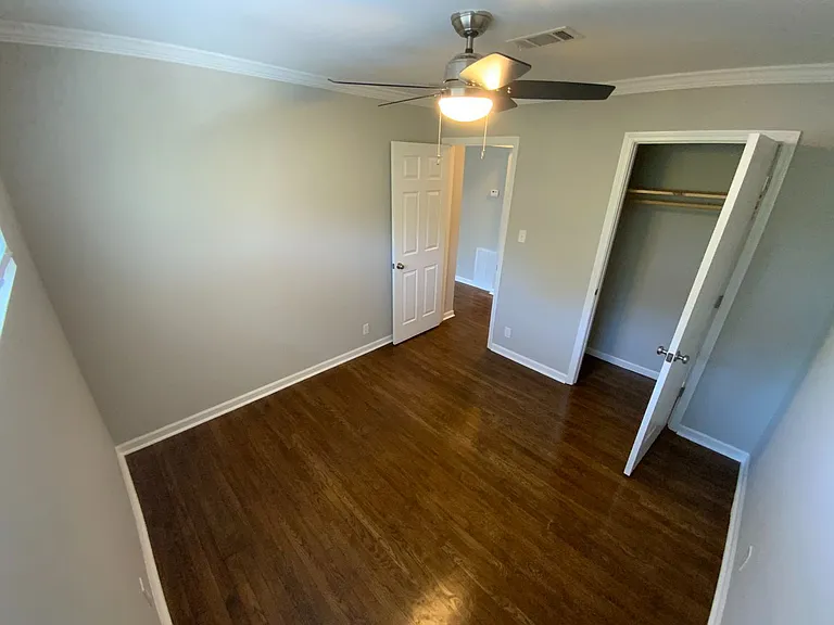 2040 Dekalb Ave NE — Photo 12