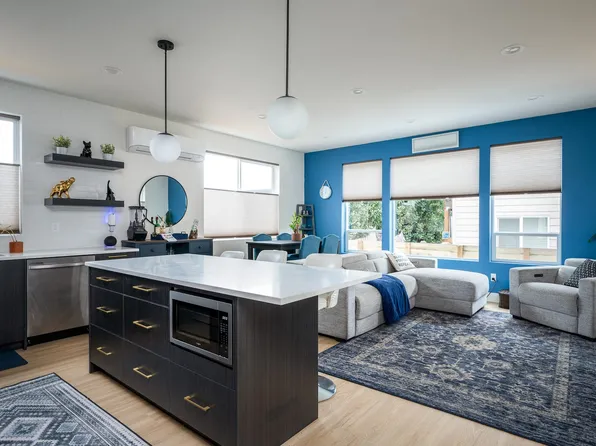 1226 W 24th St, Vancouver, WA 98660