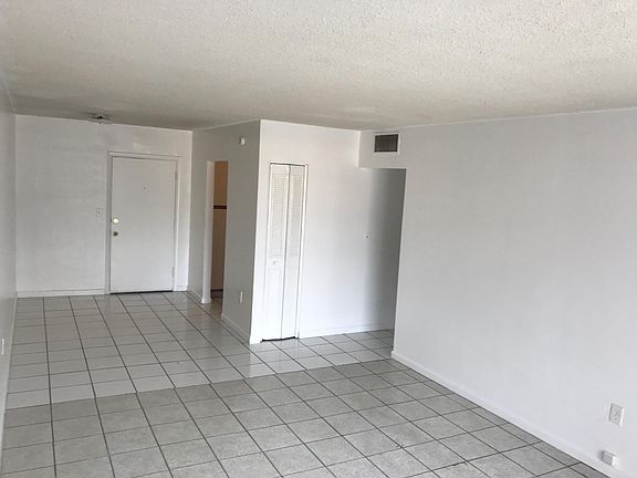 4th image of 12955 NE 6th Ave APT 214