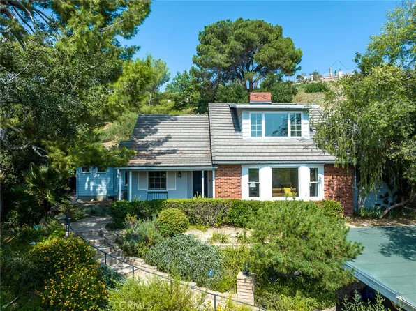 1029 Alcalde Dr, Glendale, CA 91207