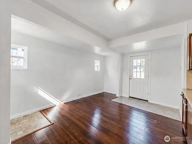 1102 N Sheridan Ave #D — Photo 9