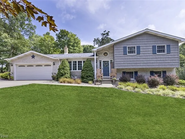 346 Birch Ln, New Cumberland, WV 26047