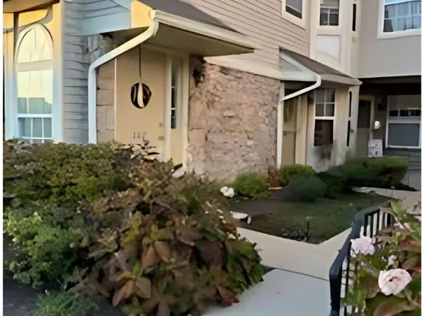 202 Andover Ct, Quakertown, PA 18951