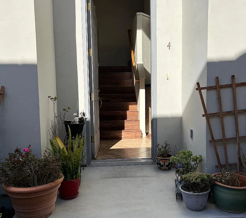 4 Carmel Cir #1