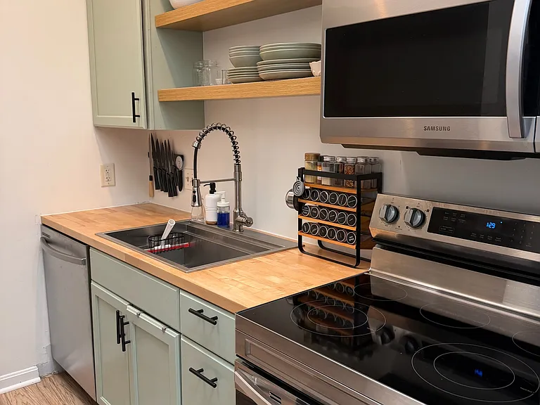 3249 Jefferson Ave #7 — Photo 6