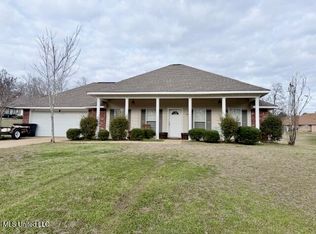 604 Madeline Cv, Florence, MS 39073