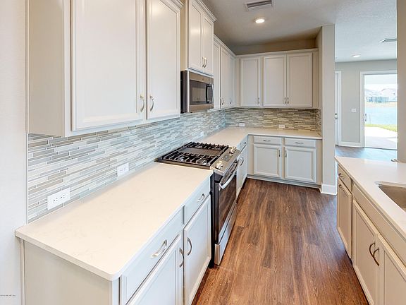4th image of 343 Vista Lake Cir
