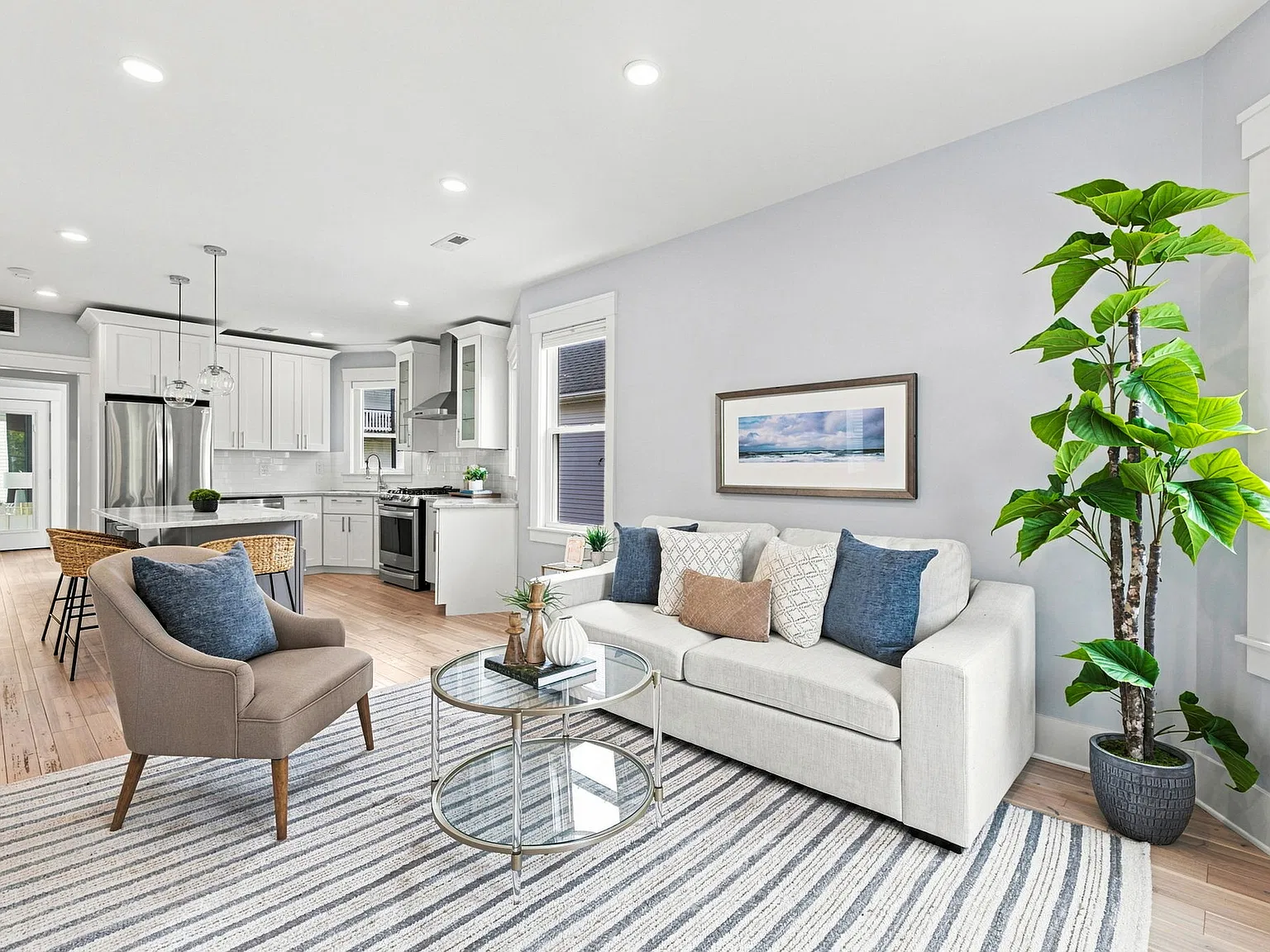 2 bed, 1110 sqft, $4,600 — Photo 1