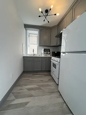 Kitchen, photo 1