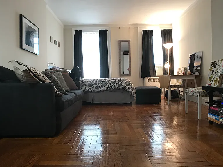 17 W 76th St #5C — Photo 6
