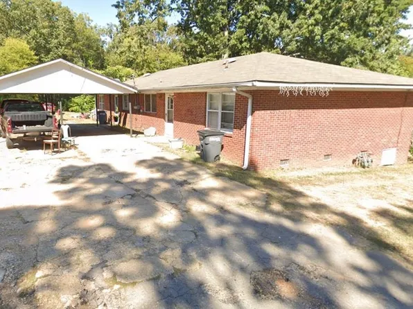 301 & 303 Cleveland St NW, Russellville, AL 35653