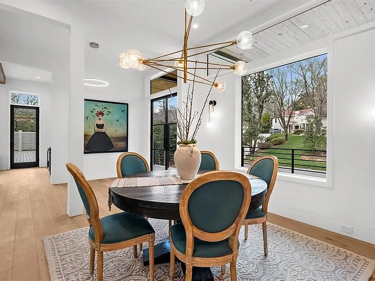 942 Peachtree Battle Cir — Photo 23