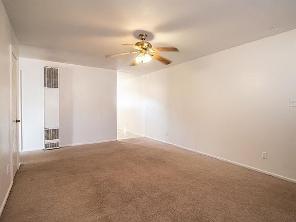 3rd image of 722 W 4th St