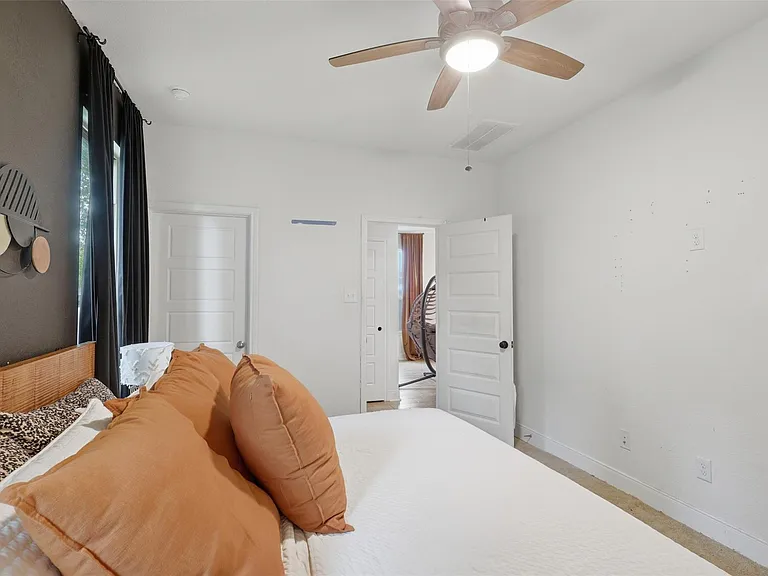 12912 Zivah Ln — Photo 15