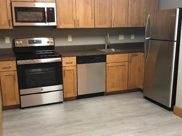 28 Public Sq APT A, Medina, OH 44256