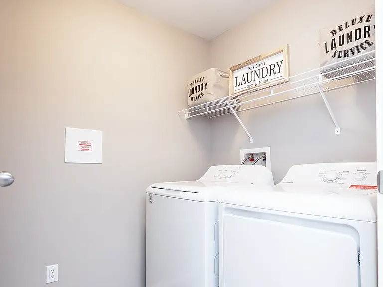 745 Ballantrae Dr — Photo 8