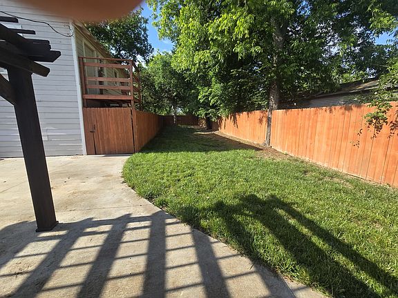 4th image of 1204 NW 31st St