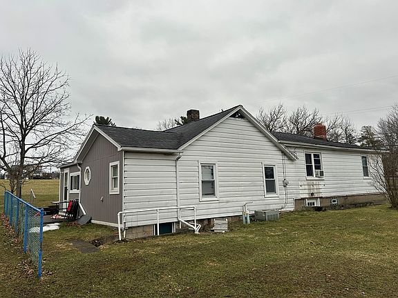 3rd image of 514 Penn High Park Rd