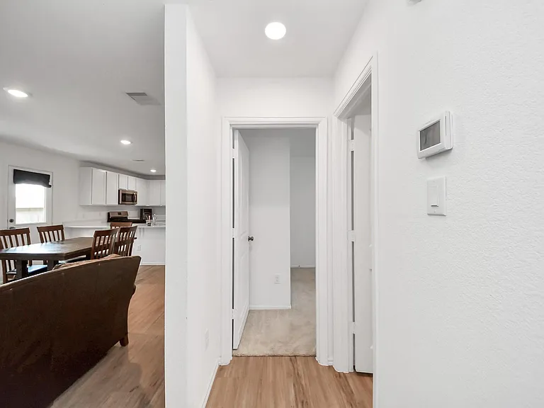 9206 Burnet Fields Dr — Photo 36