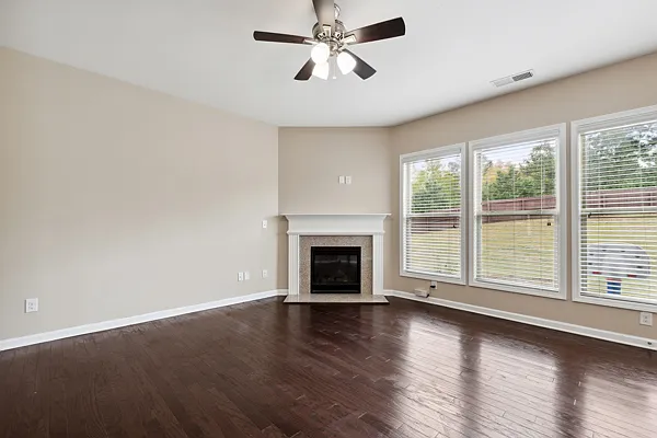 1190 Hampton Oaks Dr — Photo 9