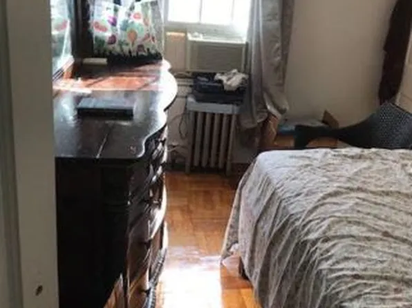 733 East 48th Street image 7 of 10