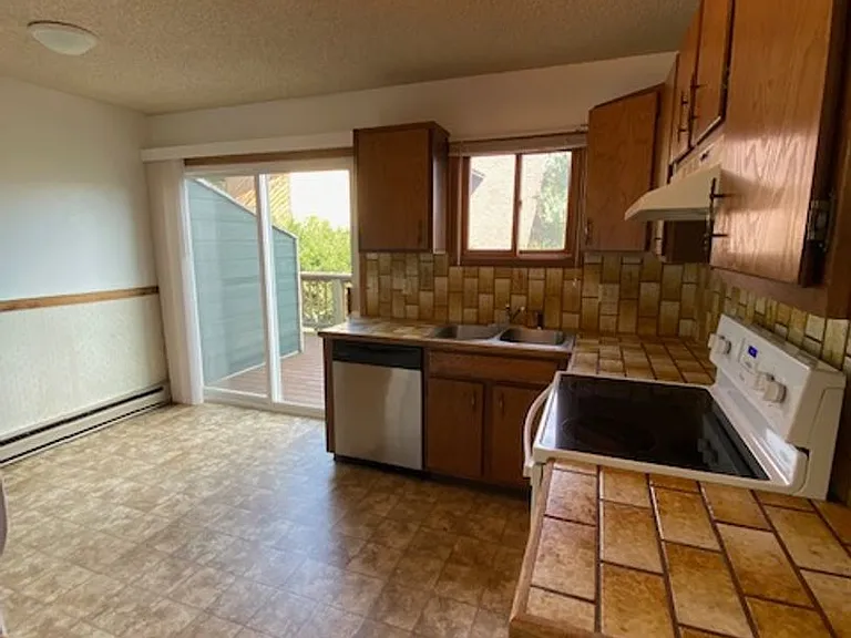 1603 W Koch St — Photo 14