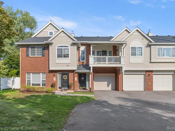 23070 Fairlane Blvd, Trenton, MI 48183