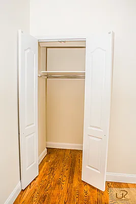 Rented by Urban Realty NYC | media 25