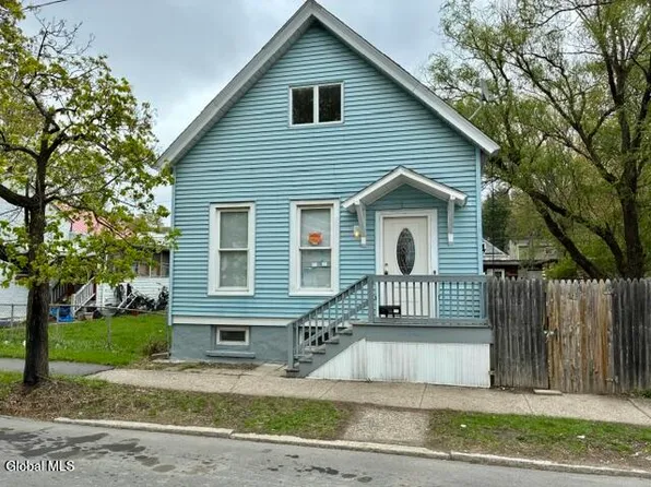 802 5th Avenue, Troy, NY 12182