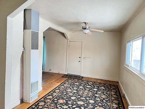 4th image of 716 Spruce St
