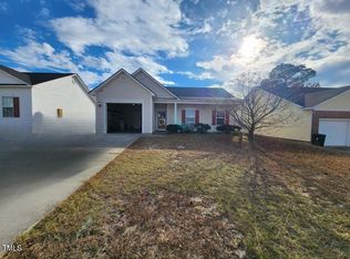 3857 Goodhope Ln, Hope Mills, NC 28348