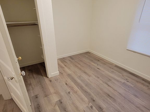 5th image of 1937 Oregon Ave APT 4