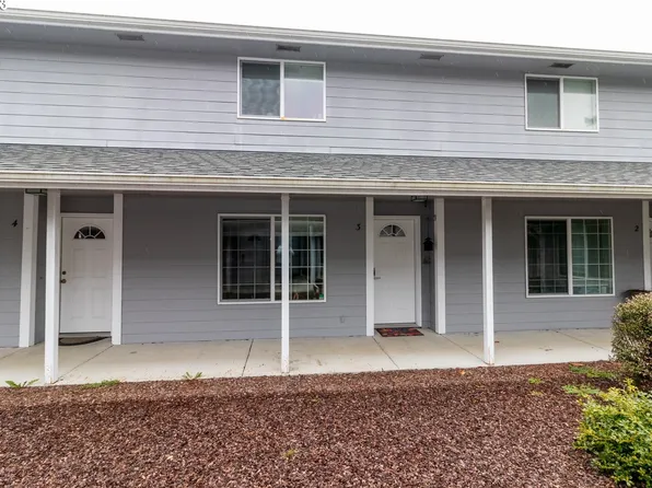 1150 Hemlock St #A3, Florence, OR 97439