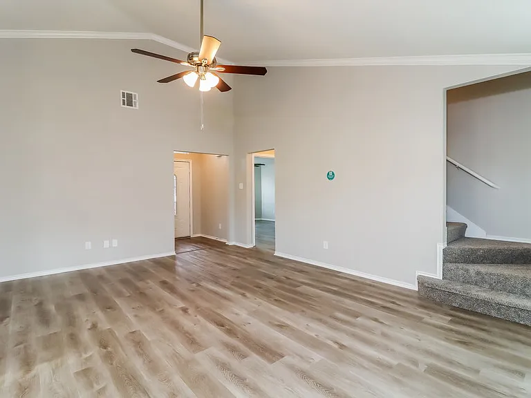 2105 Pacino Dr — Photo 5