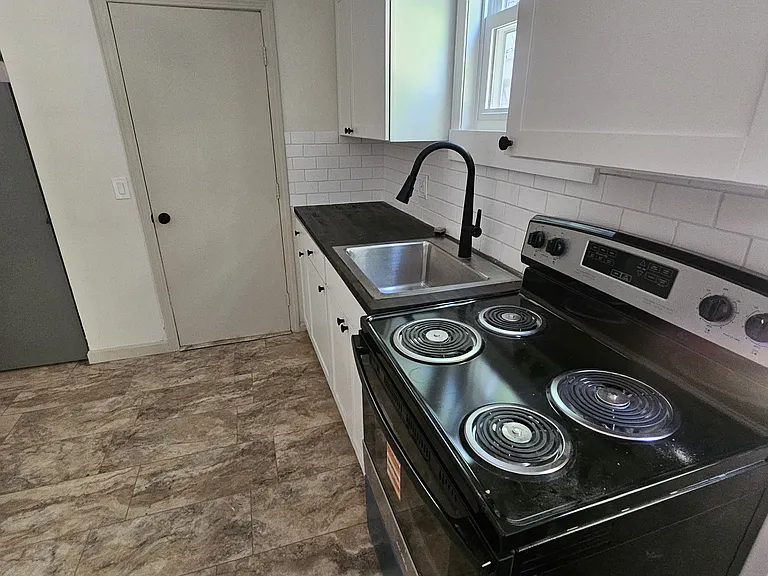 301 Stillwater Rd #3 — Photo 9