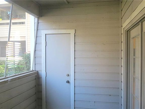 4th image of 1100 Riverchase Ln Unit 110