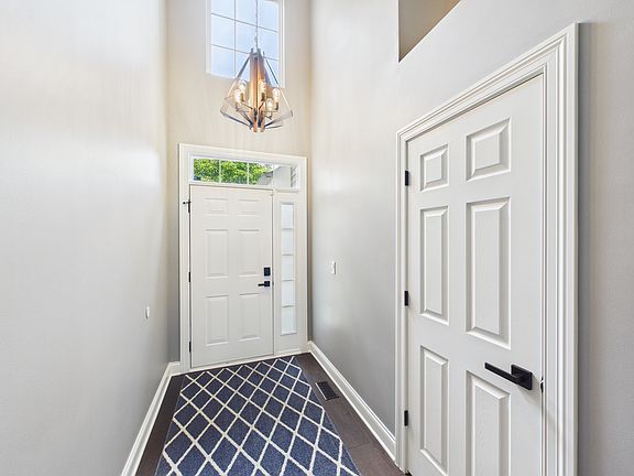 4th image of 6067 Canterbury Ln Unit 6067